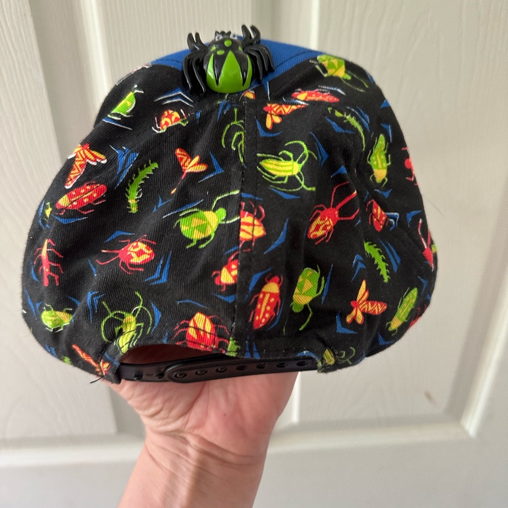 Vintage lion king hat - Picture 2 of 3